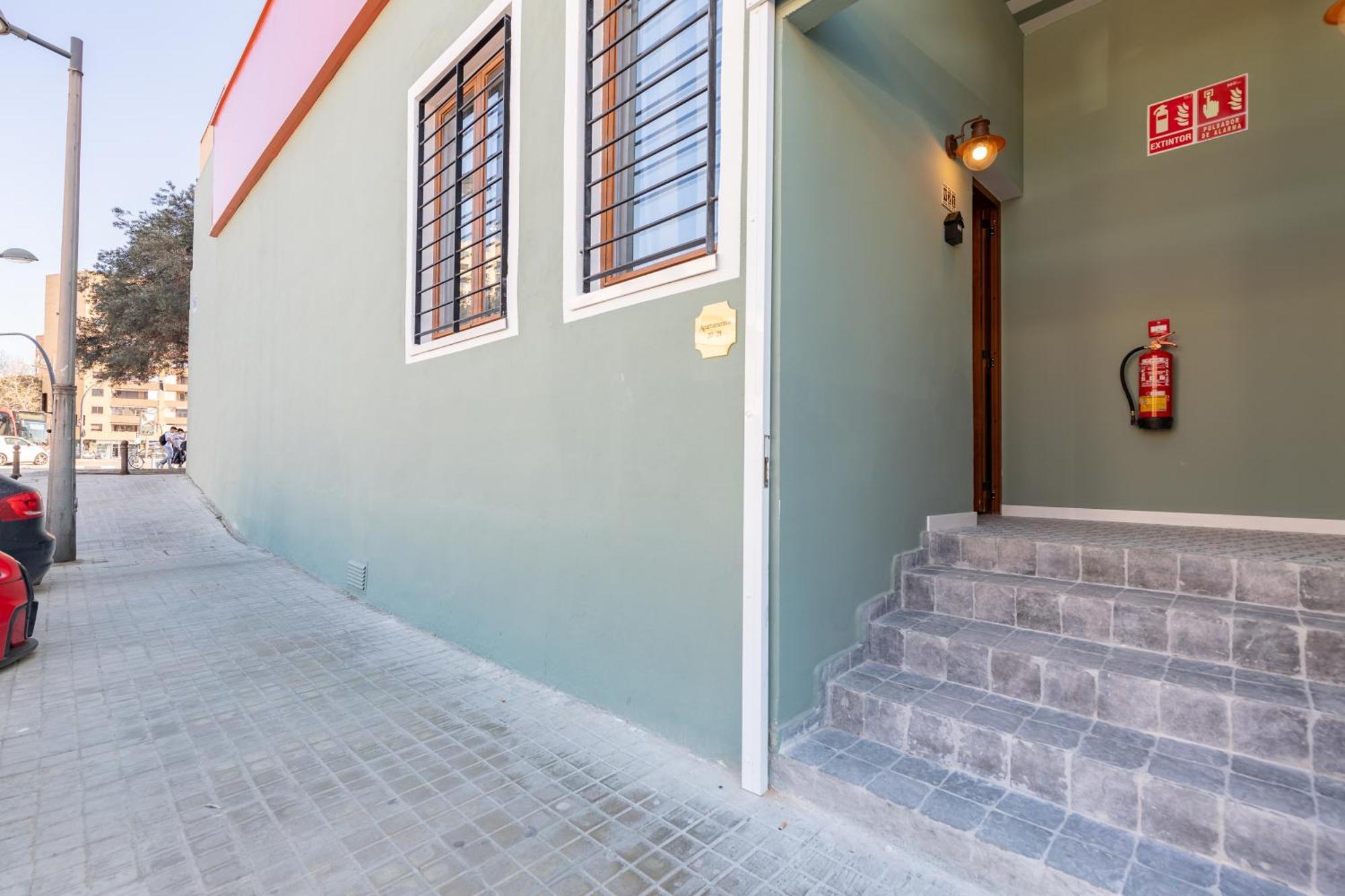 The Little Village Apartments Valencia Exterior foto